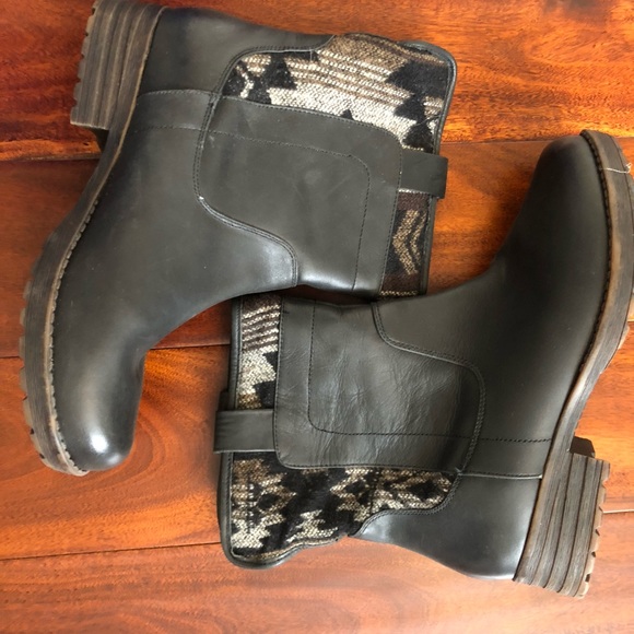 Pattern booties - Picture 3 of 3